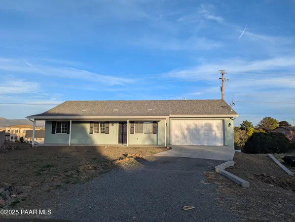 $1,800 | 8980 East Navajo Court, Prescott Valley, AZ 86314