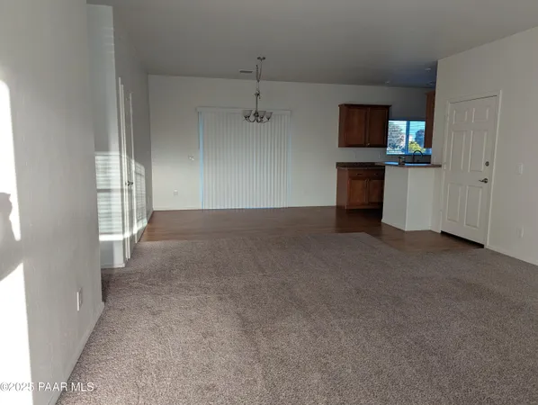$1,800 | 8980 East Navajo Court, Prescott Valley, AZ 86314
