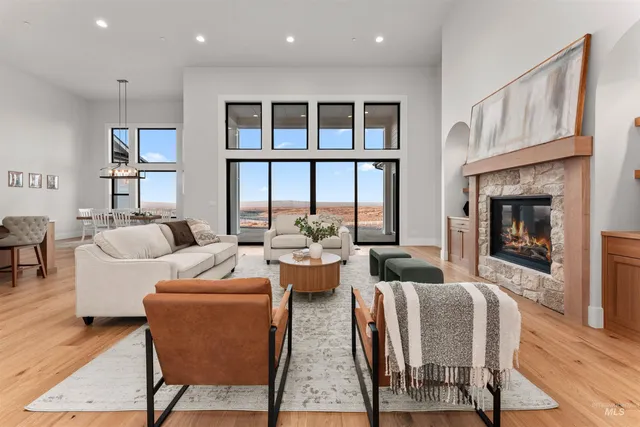 $1,949,900 | 225 East Cheatgrass Court, Boise, ID 83716