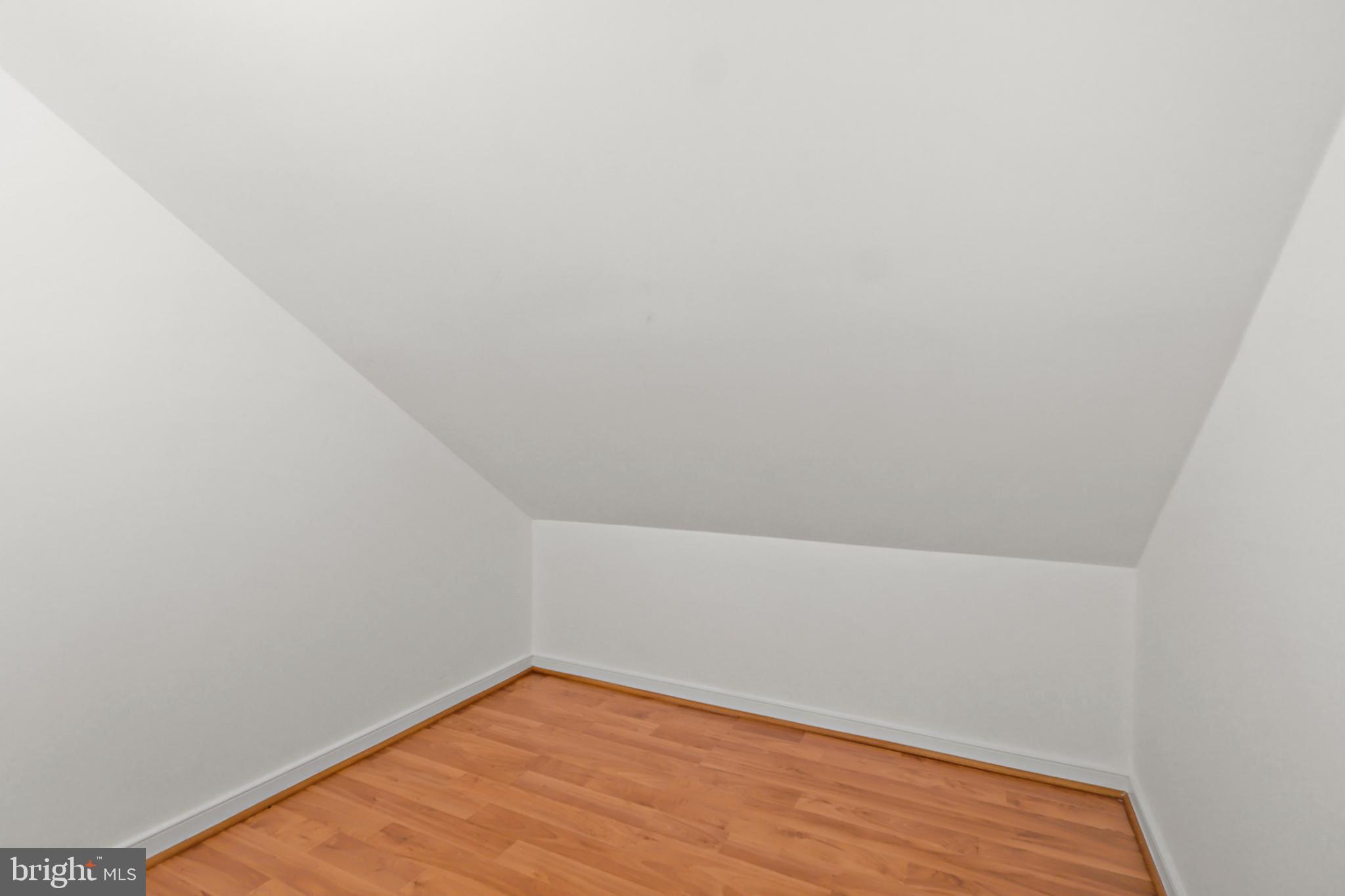 1460 Waterfront Road Reston, VA 20194 - Photo 35 of 63 a view of an empty room