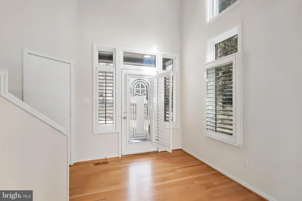 a view of livingroom with hardwood