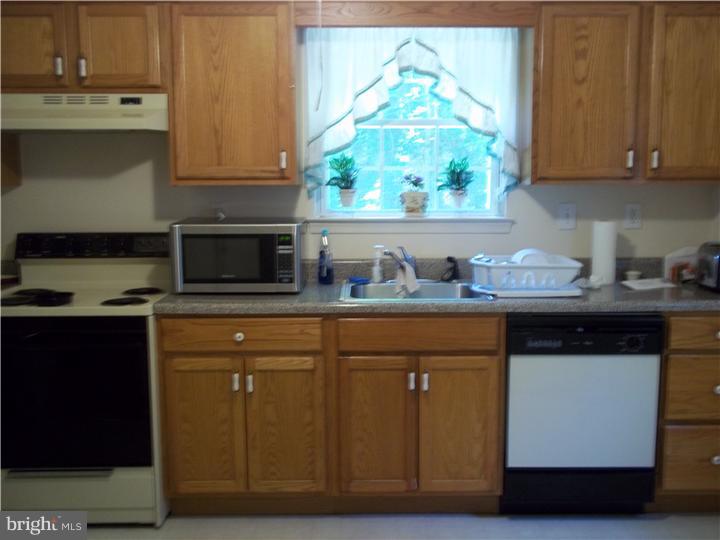 545 Church Road Sicklerville, NJ 08081 - Photo 4 of 11 Kitchen