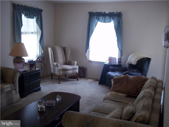 545 Church Road Sicklerville, NJ 08081 - Photo 8 of 11 Family Room