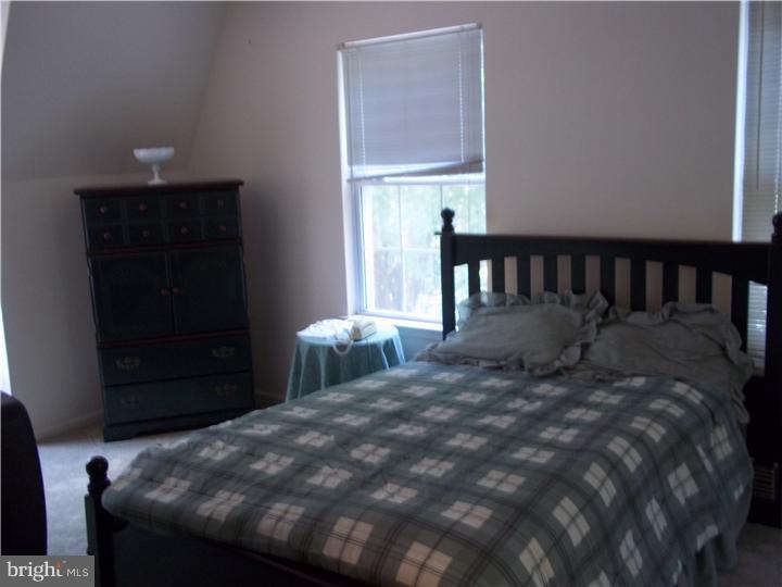 545 Church Road Sicklerville, NJ 08081 - Photo 9 of 11 Bedroom - Main