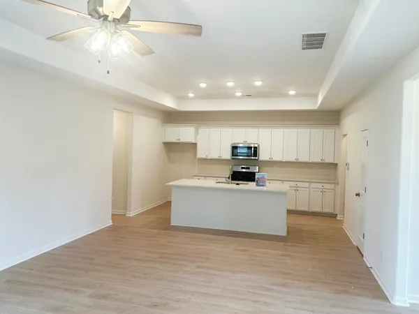 $369,900 | 200 Green Willow Drive, Oakland, TN 38060