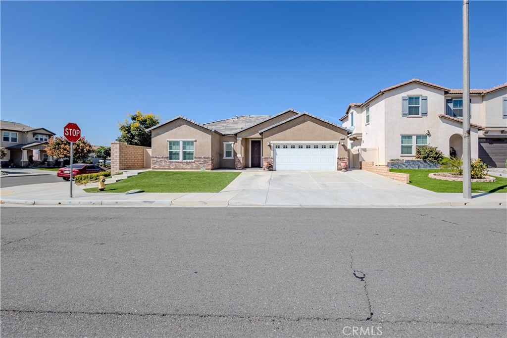 14337 Tansy Road Moreno Valley, CA 92555 - Photo 4 of 31 Gallery Image 4