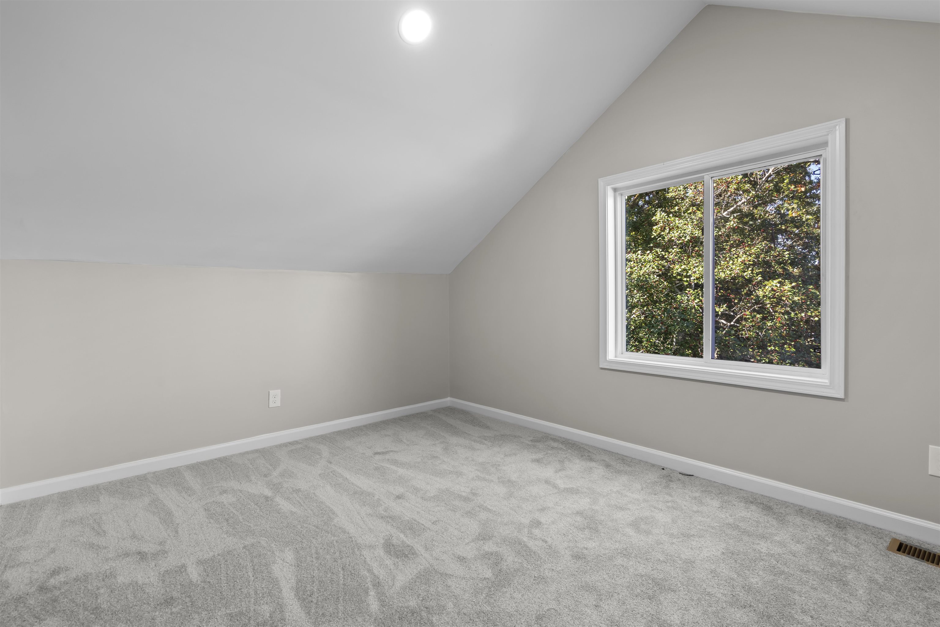 8639 Parris Bridge Road Chesnee, SC 29323 - Photo 20 of 32 Bedroom