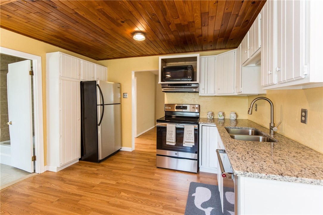 86 Community Road Warwick, RI 02889 - Photo 18 of 34 Gallery Image 18