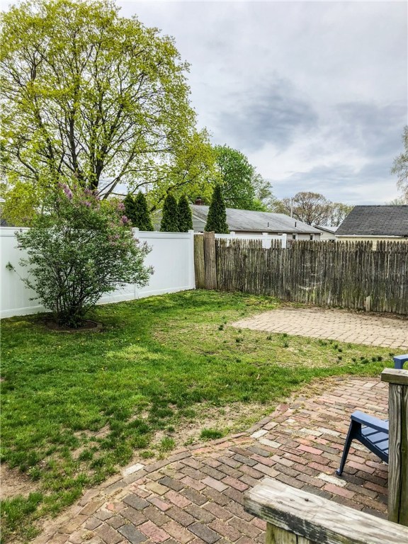 86 Community Road Warwick, RI 02889 - Photo 33 of 34 Gallery Image 33