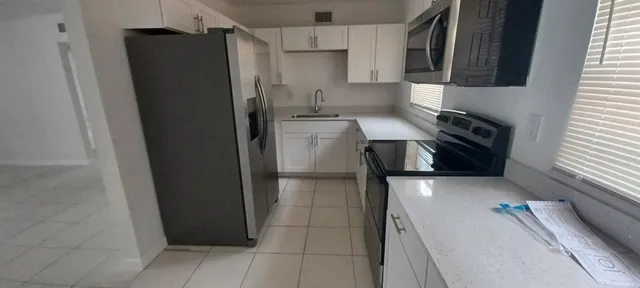 $1,600 | 1810 South 32nd Street, Fort Pierce, FL 34947