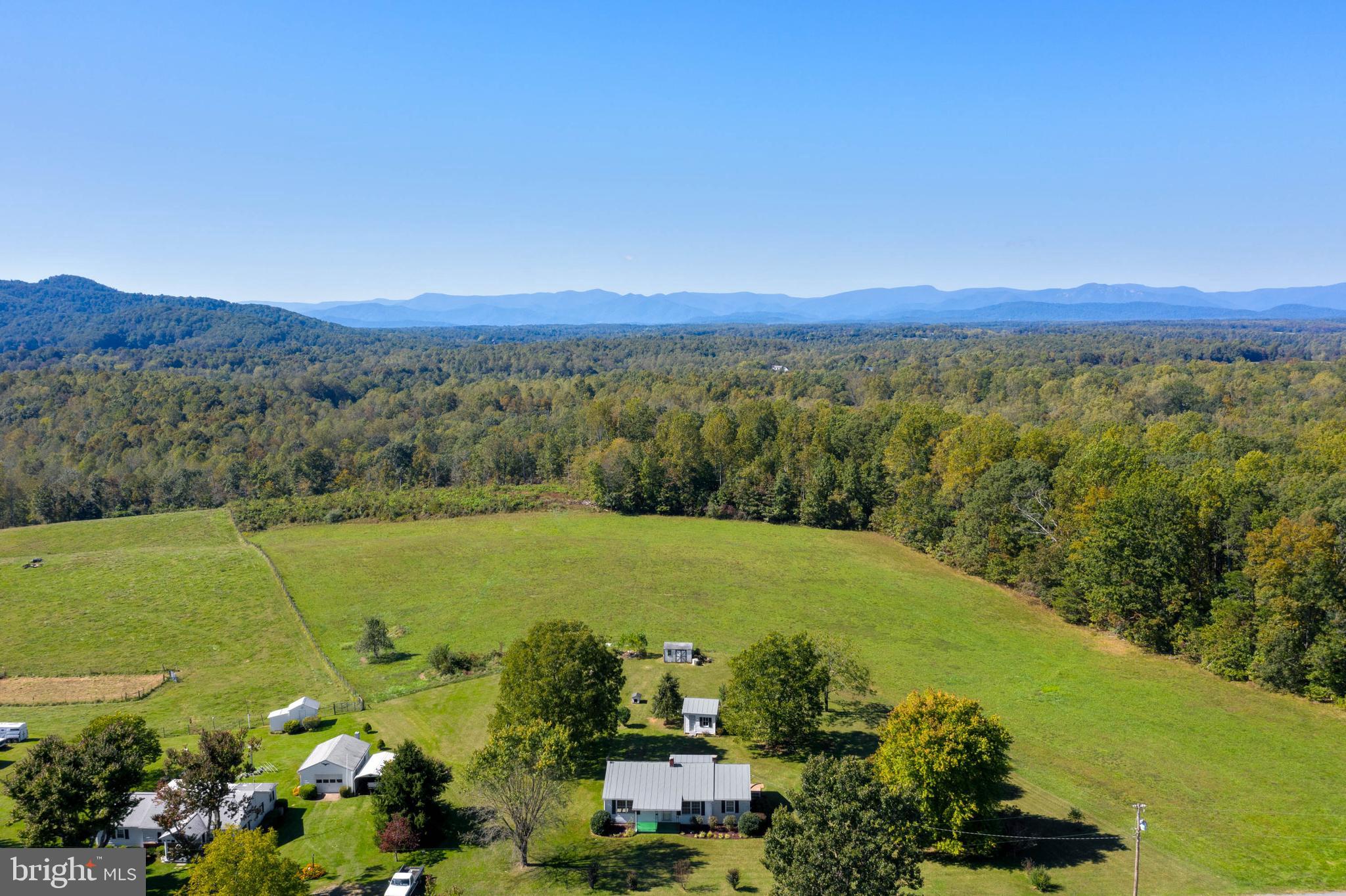 20292 Camp Road Culpeper, VA 22701 - Photo 4 of 42 Mountain Views