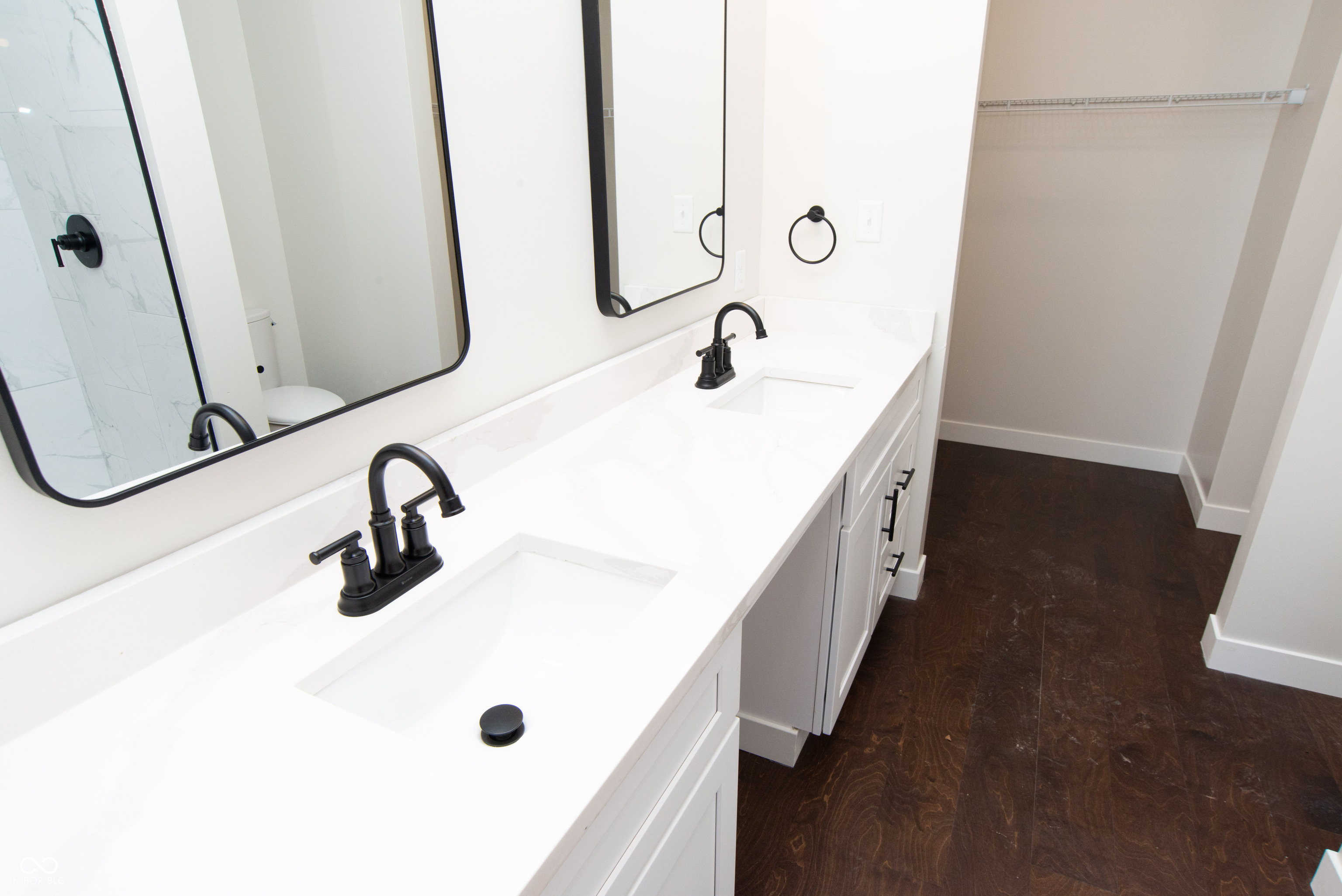 3226 Keystone Lakes Way Indianapolis, IN 46237 - Photo 27 of 32