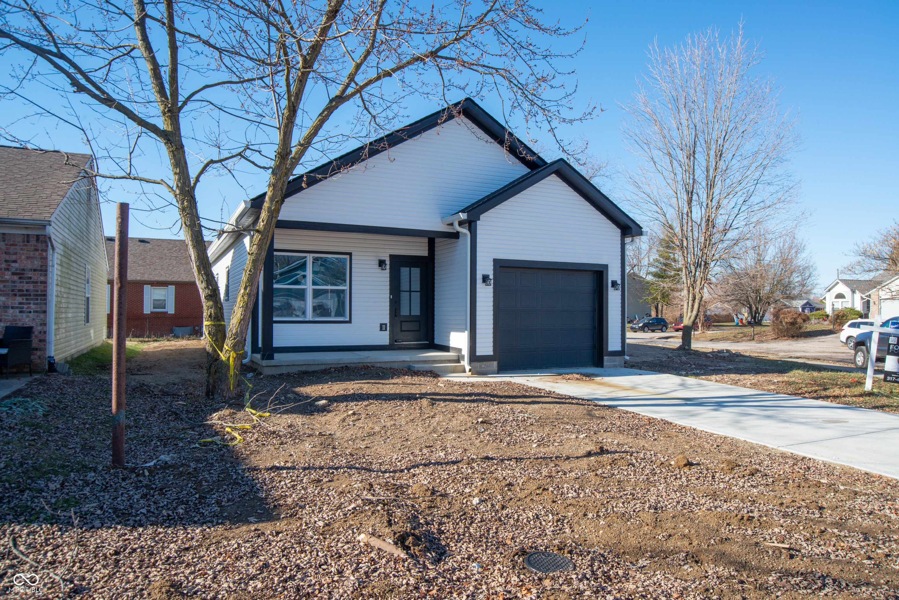 3226 Keystone Lakes Way Indianapolis, IN 46237 - Photo 4 of 32