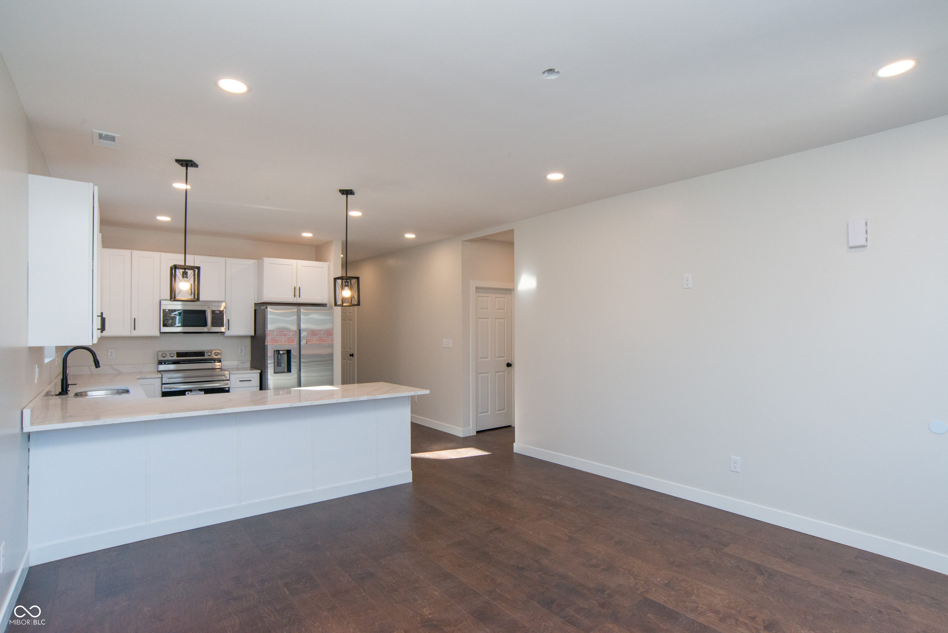 3226 Keystone Lakes Way Indianapolis, IN 46237 - Photo 9 of 32