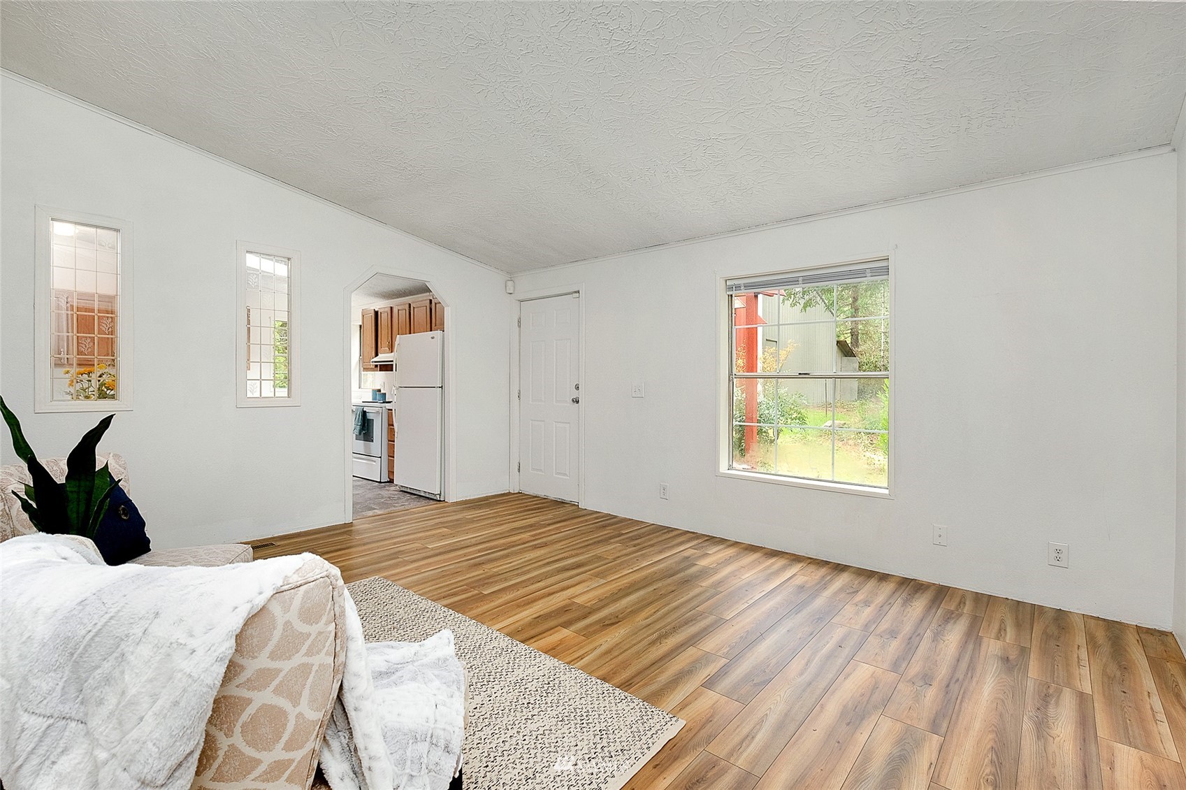 6775 Southeast Mullenix Road Port Orchard, WA 98367 - Photo 11 of 40 Gallery Image 11