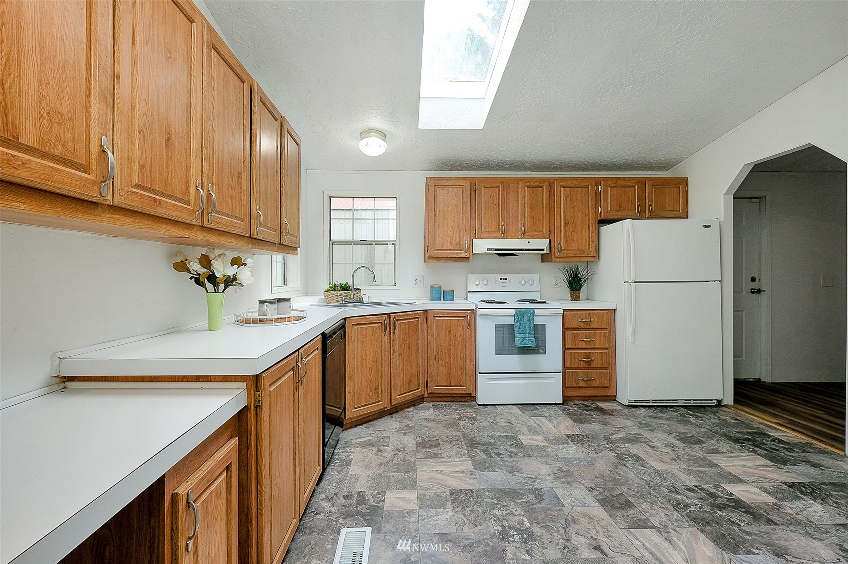 6775 Southeast Mullenix Road Port Orchard, WA 98367 - Photo 13 of 40 Gallery Image 13