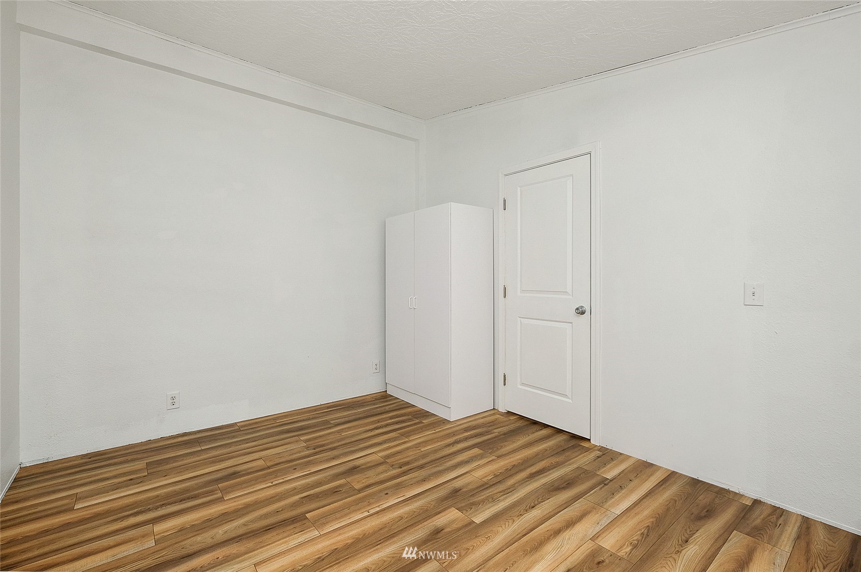 6775 Southeast Mullenix Road Port Orchard, WA 98367 - Photo 24 of 40 Gallery Image 24