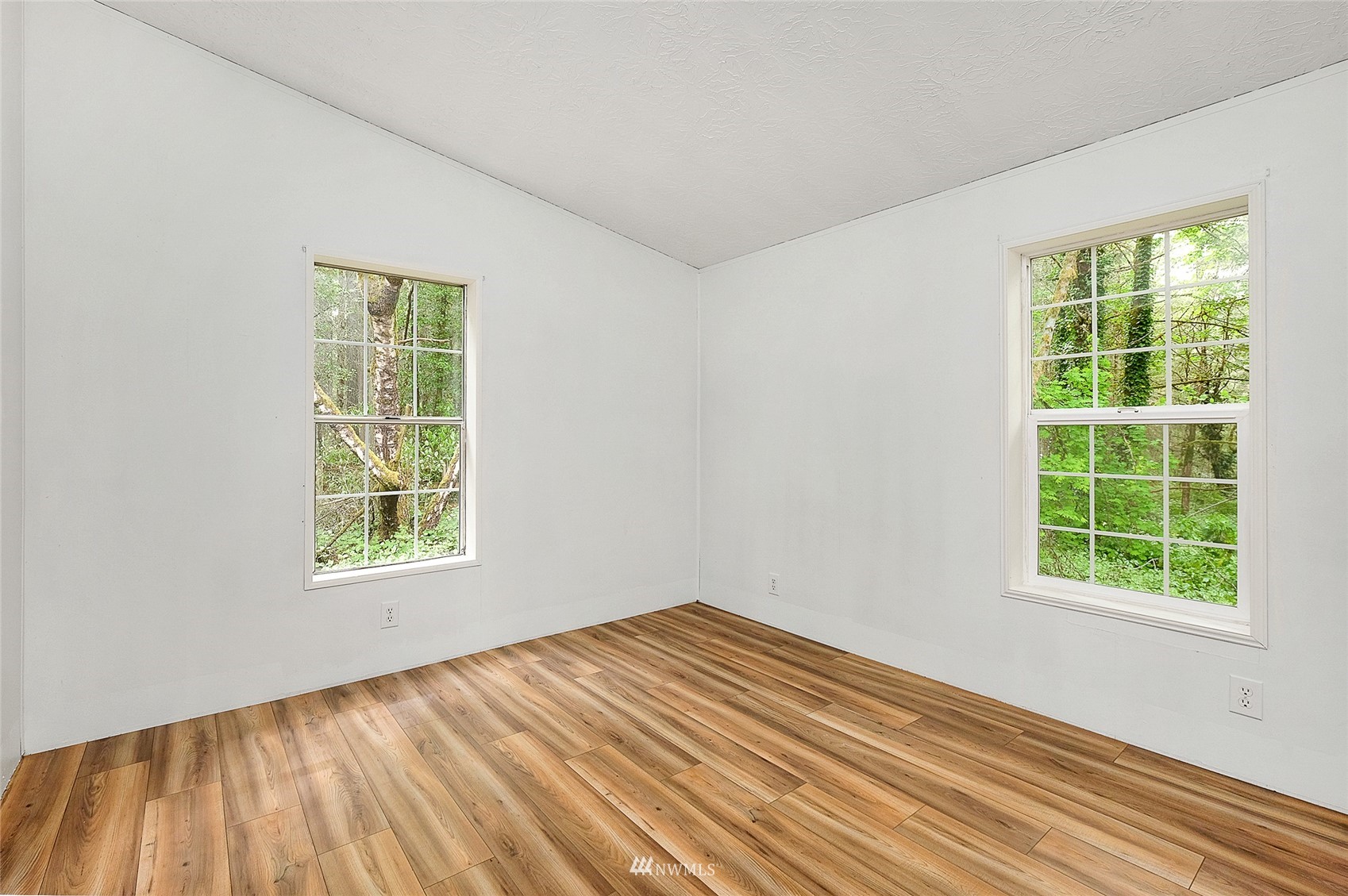 6775 Southeast Mullenix Road Port Orchard, WA 98367 - Photo 26 of 40 Gallery Image 26