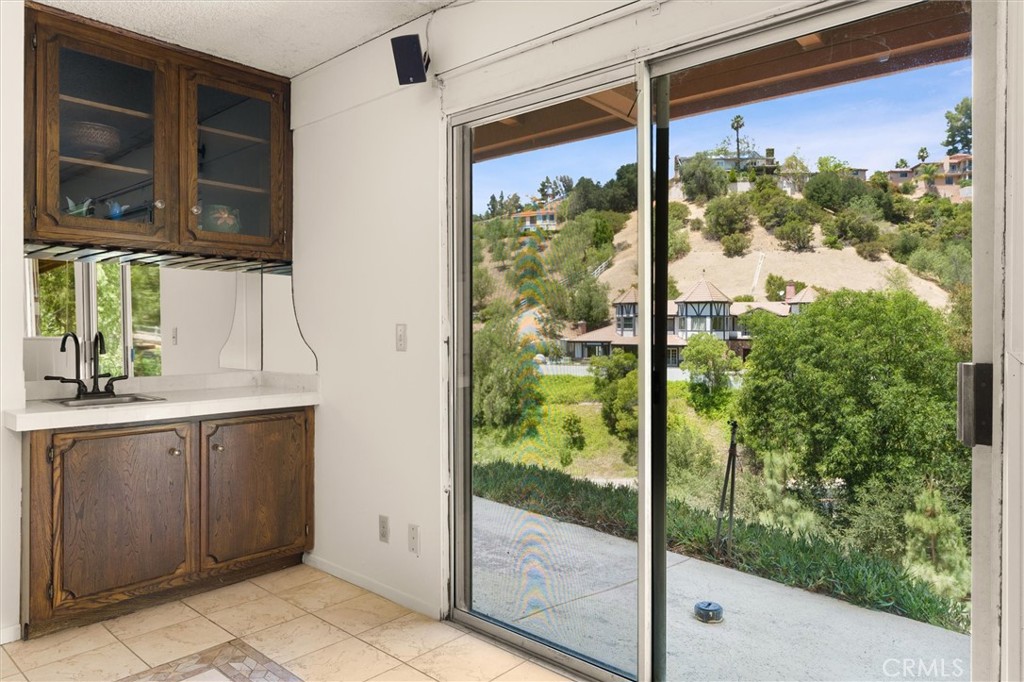 26 North Coolwater Road Bell Canyon, CA 91307 - Photo 24 of 37