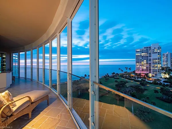 $10,950,000 | 4101 Gulf Shore Boulevard North, Unit 8N, Naples, FL 34103