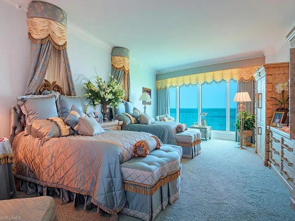 $10,950,000 | 4101 Gulf Shore Boulevard North, Unit 8N, Naples, FL 34103
