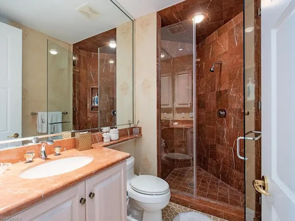 $10,950,000 | 4101 Gulf Shore Boulevard North, Unit 8N, Naples, FL 34103