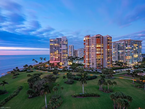 $10,950,000 | 4101 Gulf Shore Boulevard North, Unit 8N, Naples, FL 34103