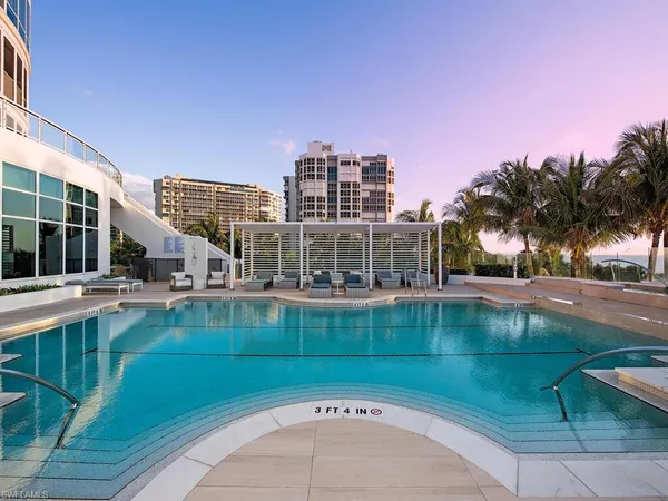 $10,950,000 | 4101 Gulf Shore Boulevard North, Unit 8N, Naples, FL 34103