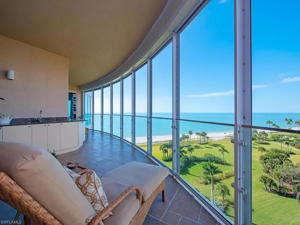 $10,950,000 | 4101 Gulf Shore Boulevard North, Unit 8N, Naples, FL 34103