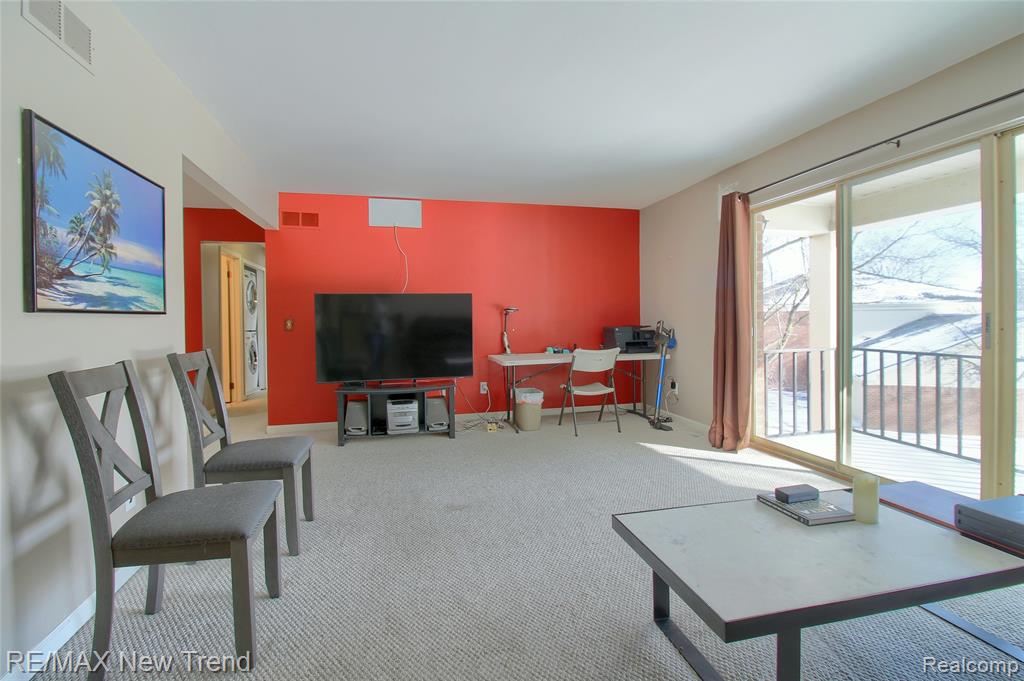 29624 Middlebelt Road, Unit 2902 Farmington, MI 48334 - Photo 7 of 29 Gallery Image 7
