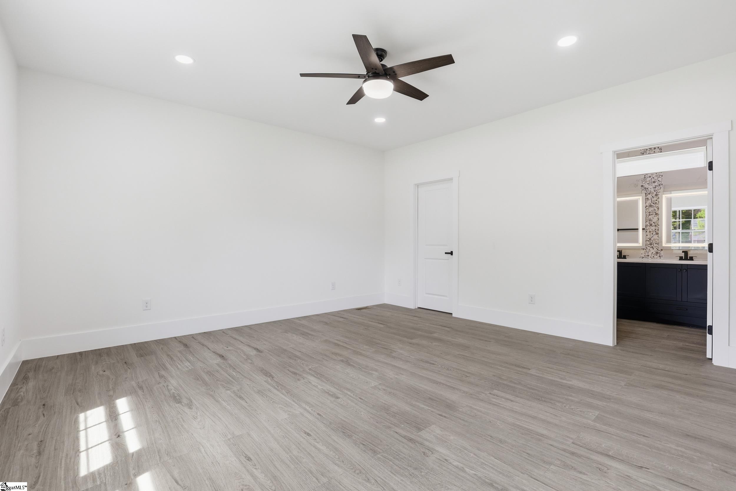 1111 East River Street Anderson, SC 29624 - Photo 12 of 37
