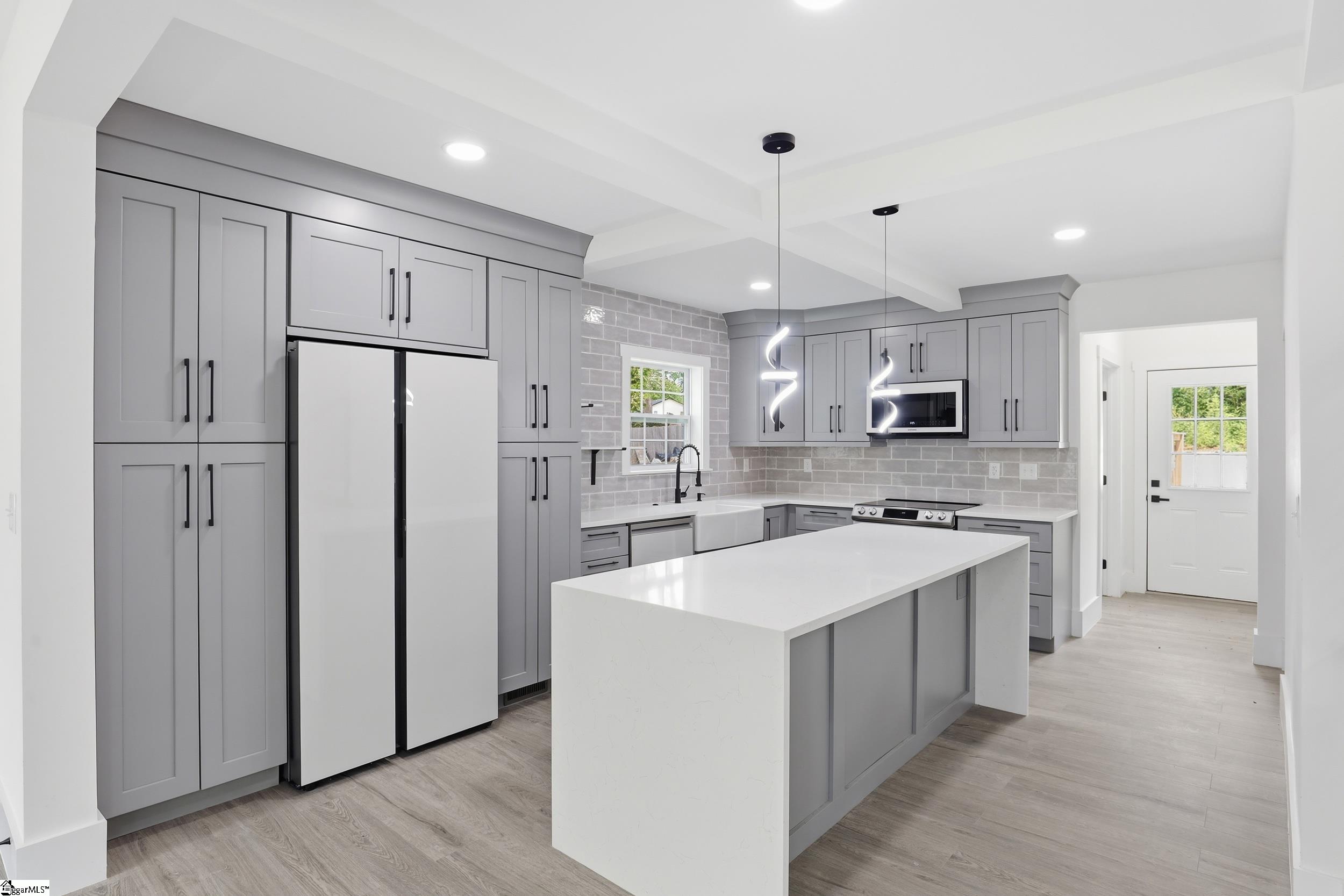 1111 East River Street Anderson, SC 29624 - Photo 3 of 37