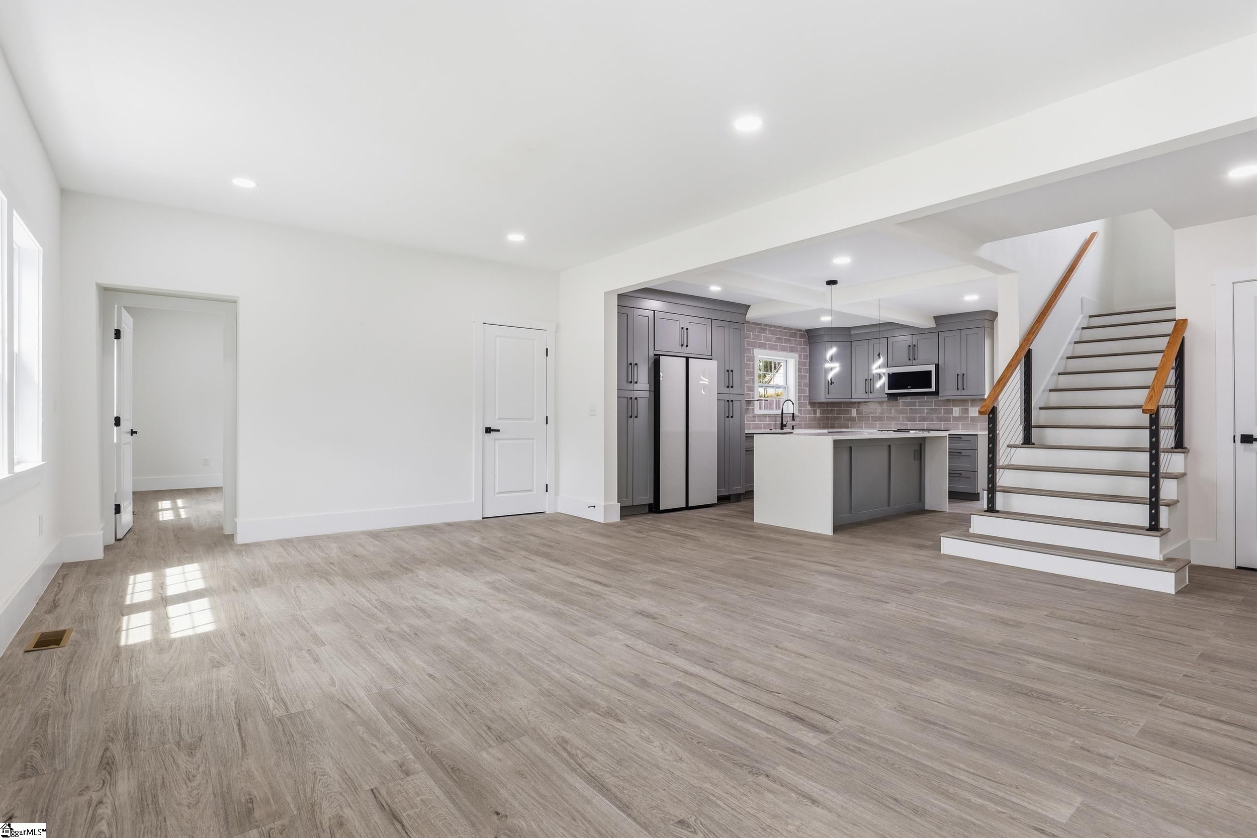 1111 East River Street Anderson, SC 29624 - Photo 5 of 37