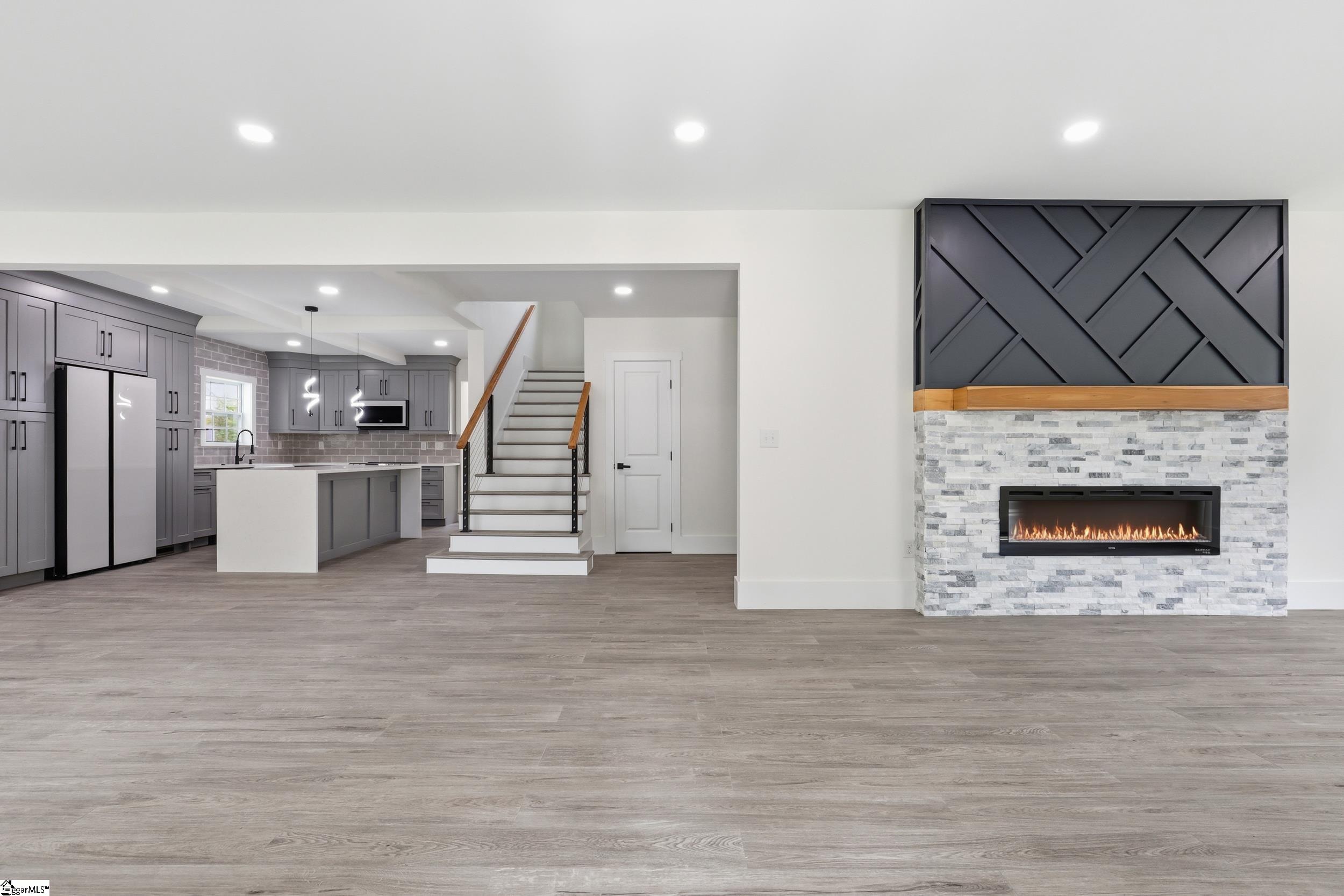 1111 East River Street Anderson, SC 29624 - Photo 6 of 37