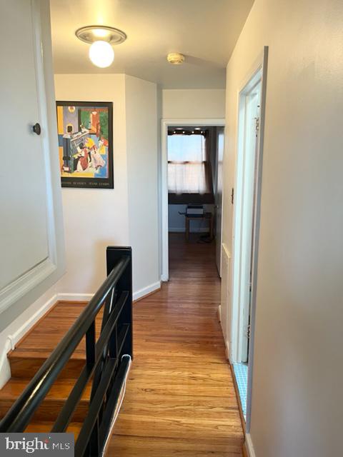 354 East Claremont Road Philadelphia, PA 19120 - Photo 18 of 42 2nd Floor Hallway