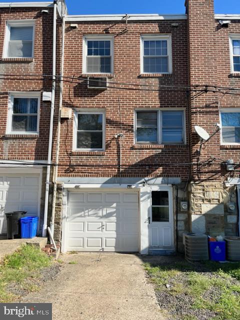354 East Claremont Road Philadelphia, PA 19120 - Photo 41 of 42 Back of House/Garage