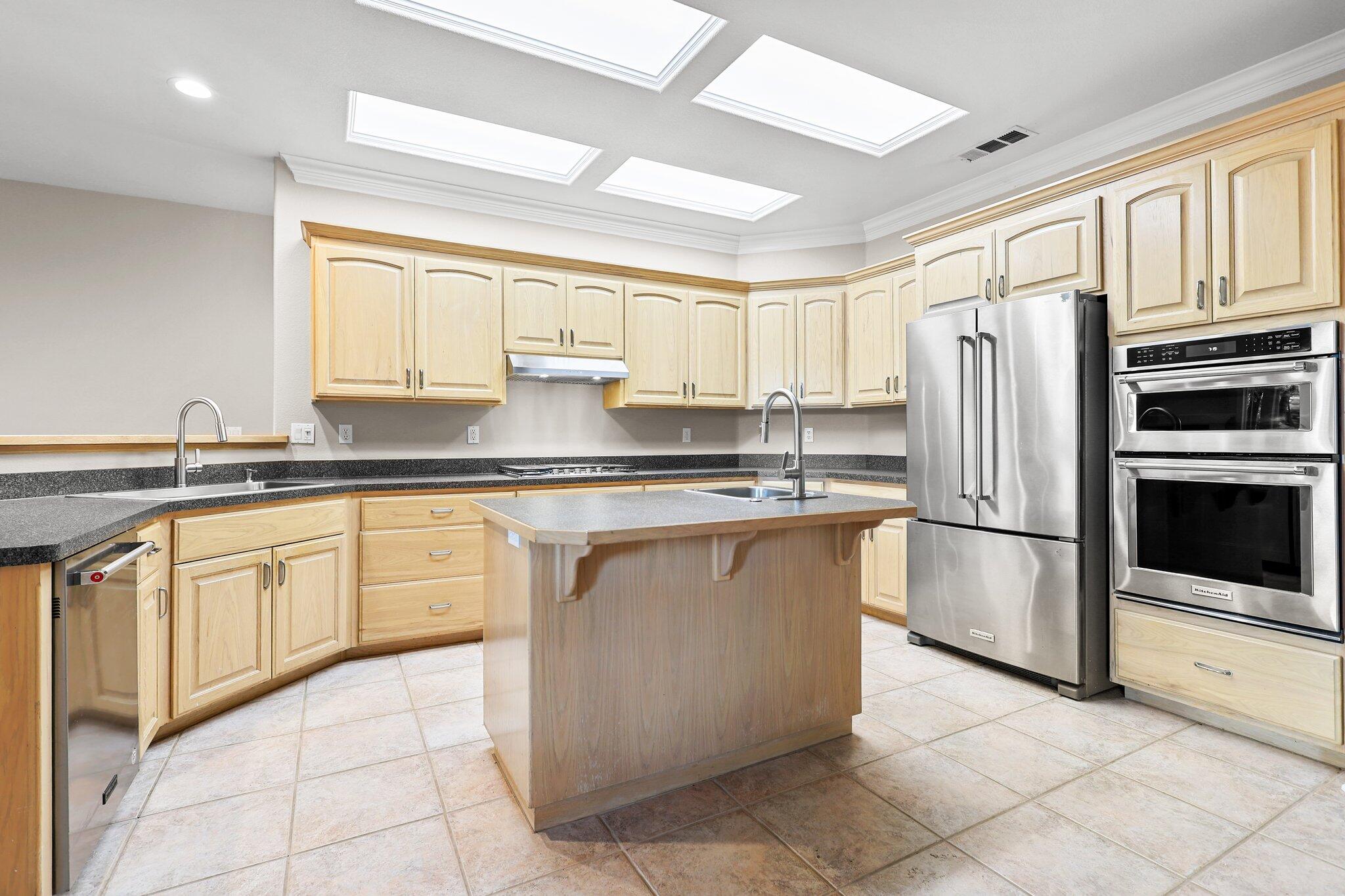 4230 Brittany Drive Redding, CA 96002 - Photo 12 of 44 14-web-or-mls-8Q0A9536_1