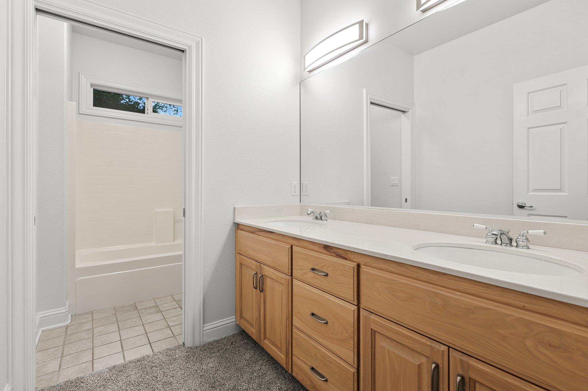 4230 Brittany Drive Redding, CA 96002 - Photo 23 of 44 22-web-or-mls-8Q0A9604_1