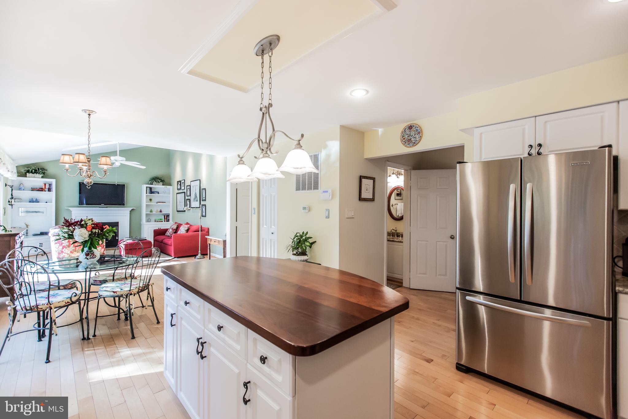 21300 Mirror Ridge Place Sterling, VA 20164 - Photo 17 of 47 Kitchen