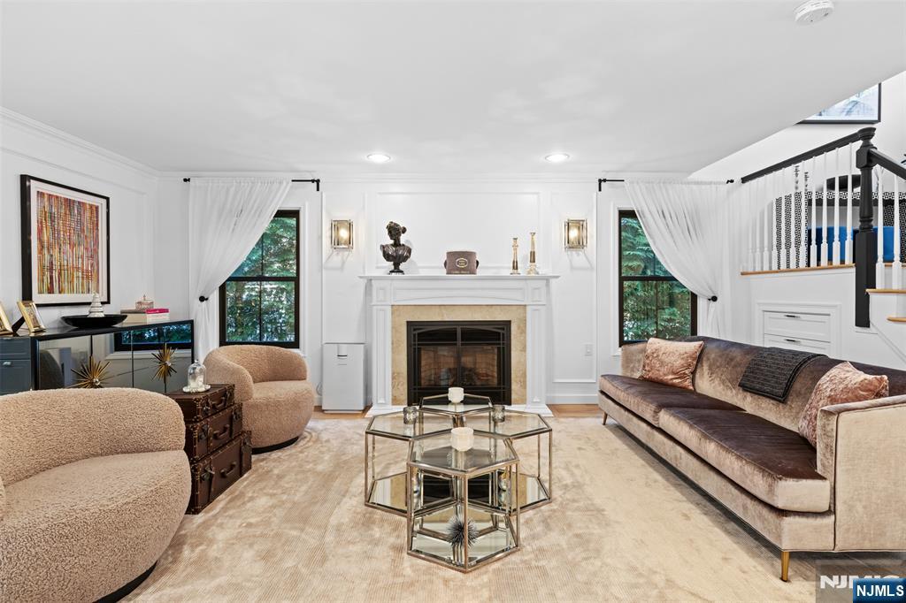 502 Closter Dock Road Closter, NJ 07624 - Photo 11 of 47