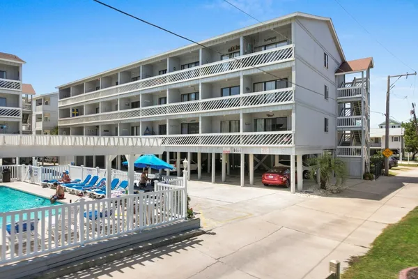 $179,000 | 627 North Waccamaw Drive, Unit 312, Murrells Inlet, SC 29576