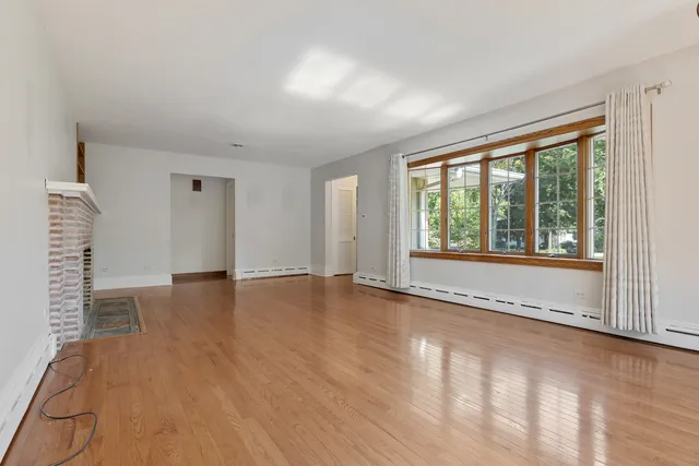 $585,000 | 240 Scott Avenue, Glen Ellyn, IL 60137