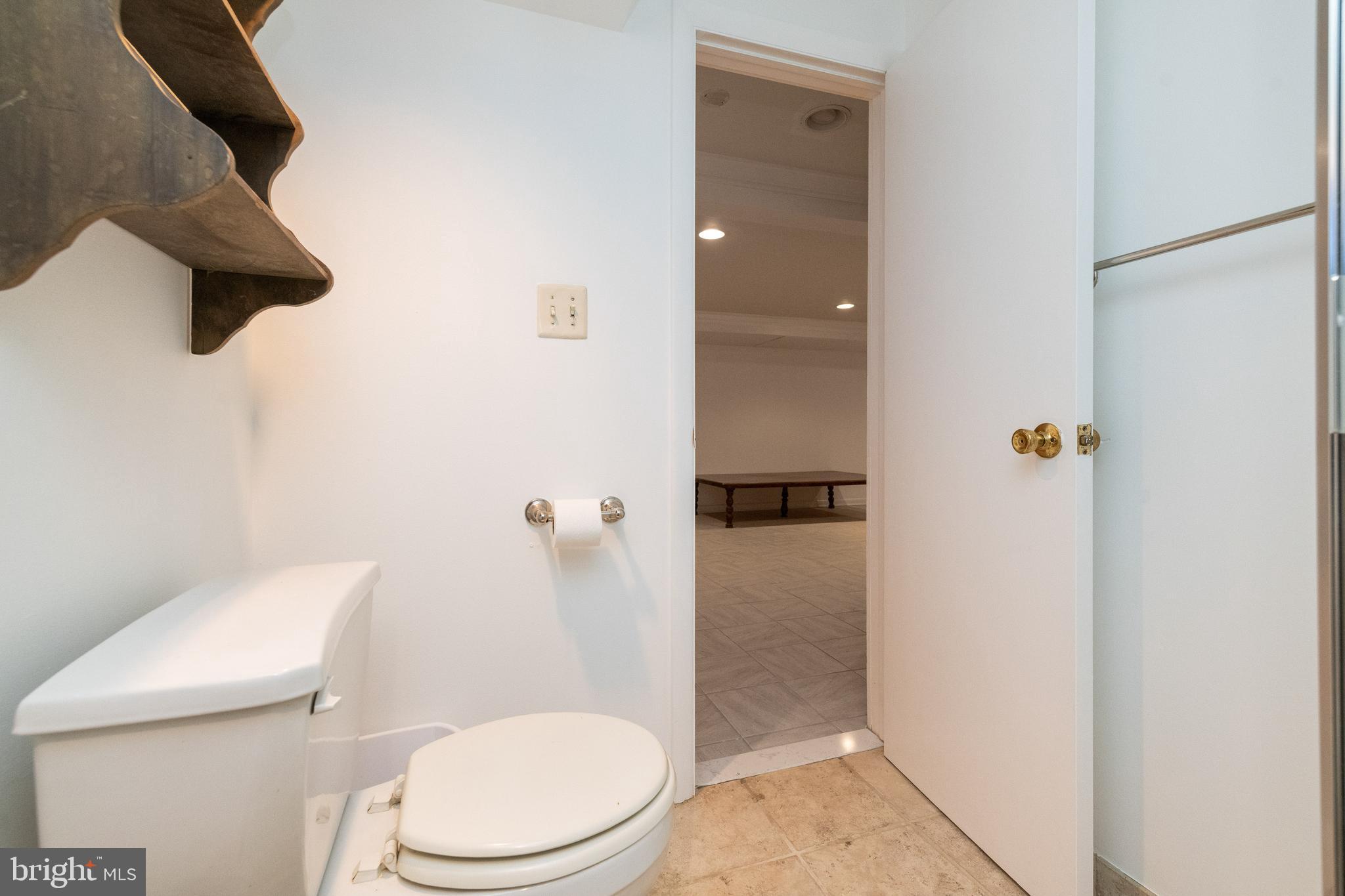 112 Greenbrier Road Towson, MD 21286 - Photo 24 of 37 What a bonus.