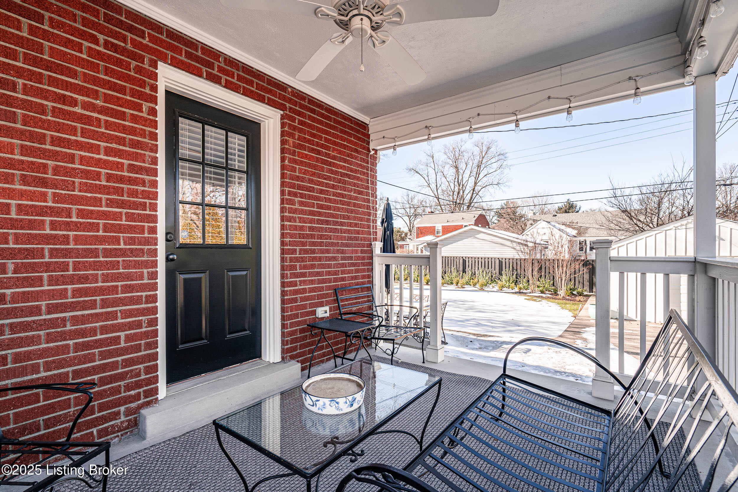 208 Bramton Road Louisville, KY 40207 - Photo 42 of 58 208 Bramton Rd-21