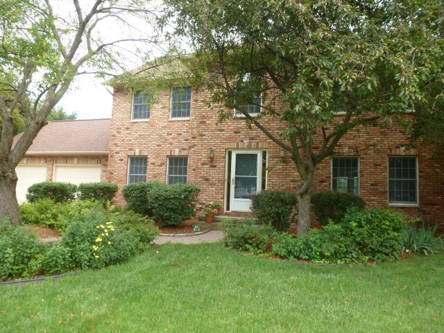 3656 Deer Ridge Court Bettendorf, IA 52722 - Photo 2 of 23 Gallery Image 2