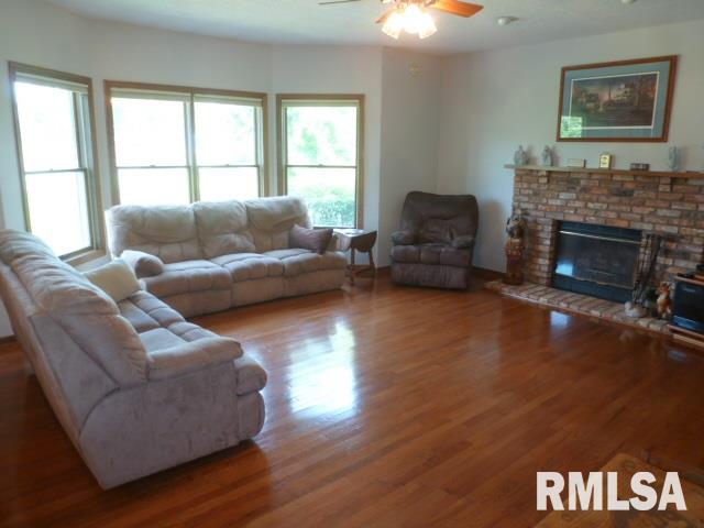 3656 Deer Ridge Court Bettendorf, IA 52722 - Photo 8 of 23 Gallery Image 8