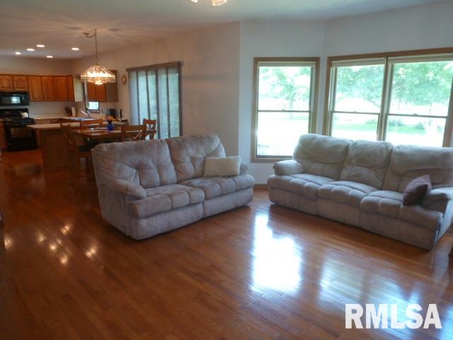 3656 Deer Ridge Court Bettendorf, IA 52722 - Photo 10 of 23 Gallery Image 10