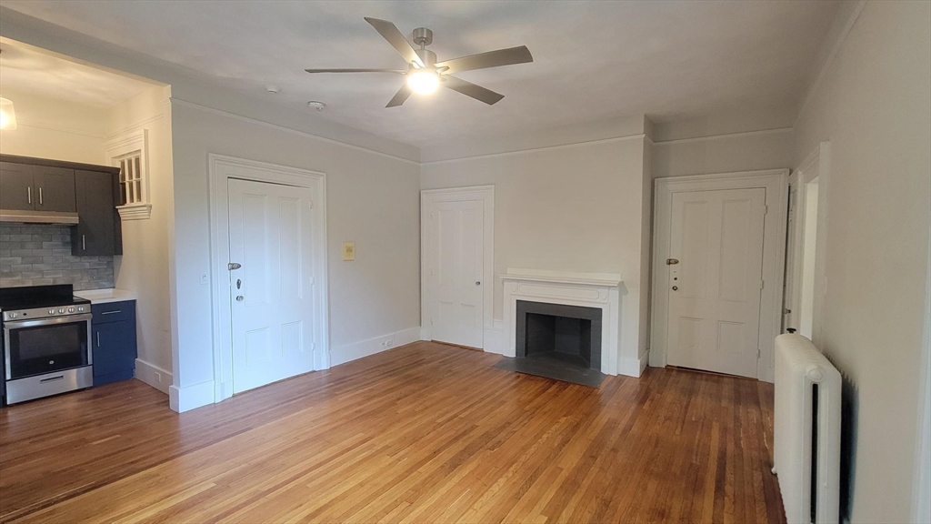 73 Elm Road, Unit 8 Newton, MA 02460 - Photo 7 of 12
