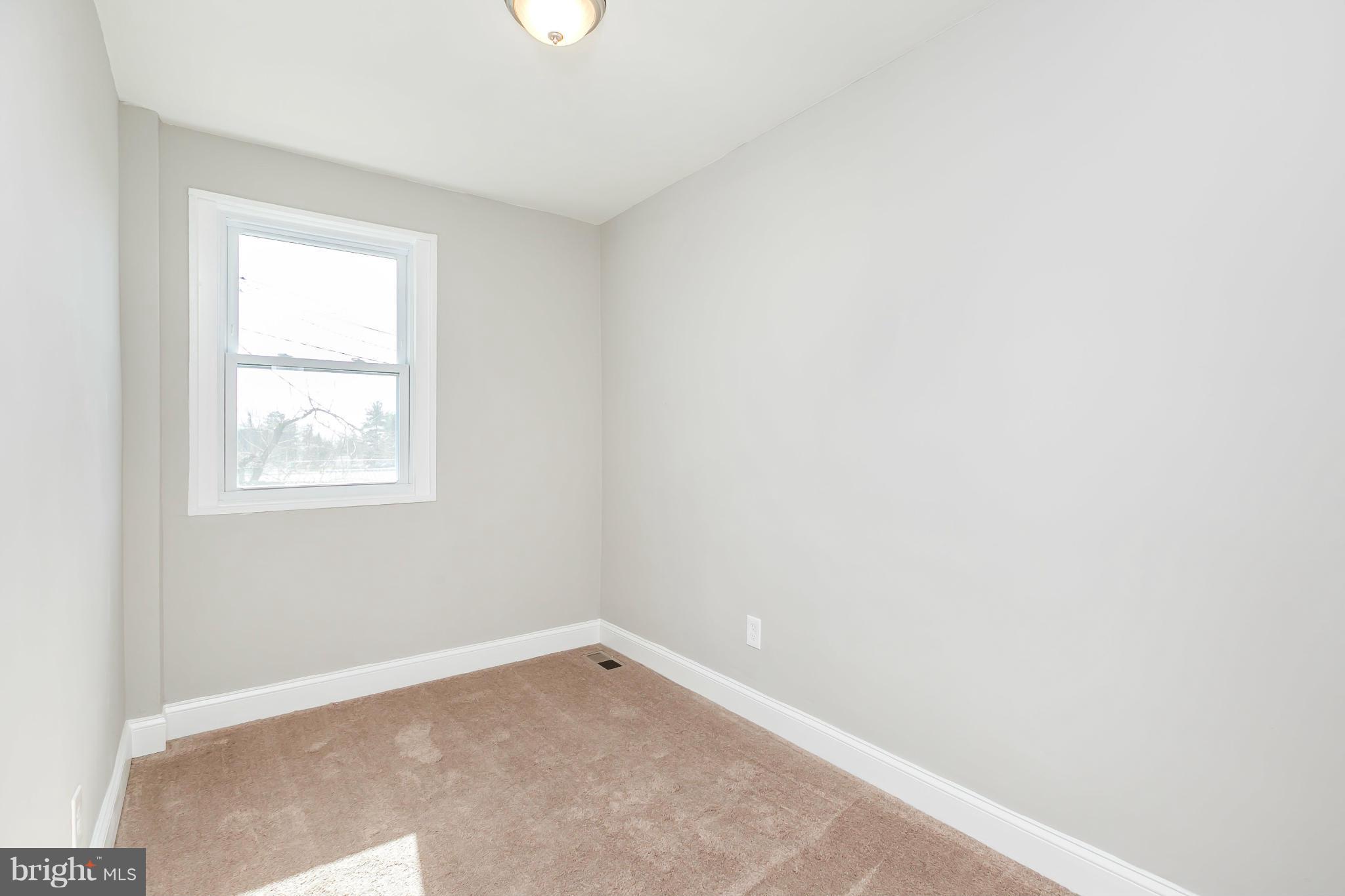 927 Coleridge Road Baltimore, MD 21229 - Photo 19 of 29 Bedroom
