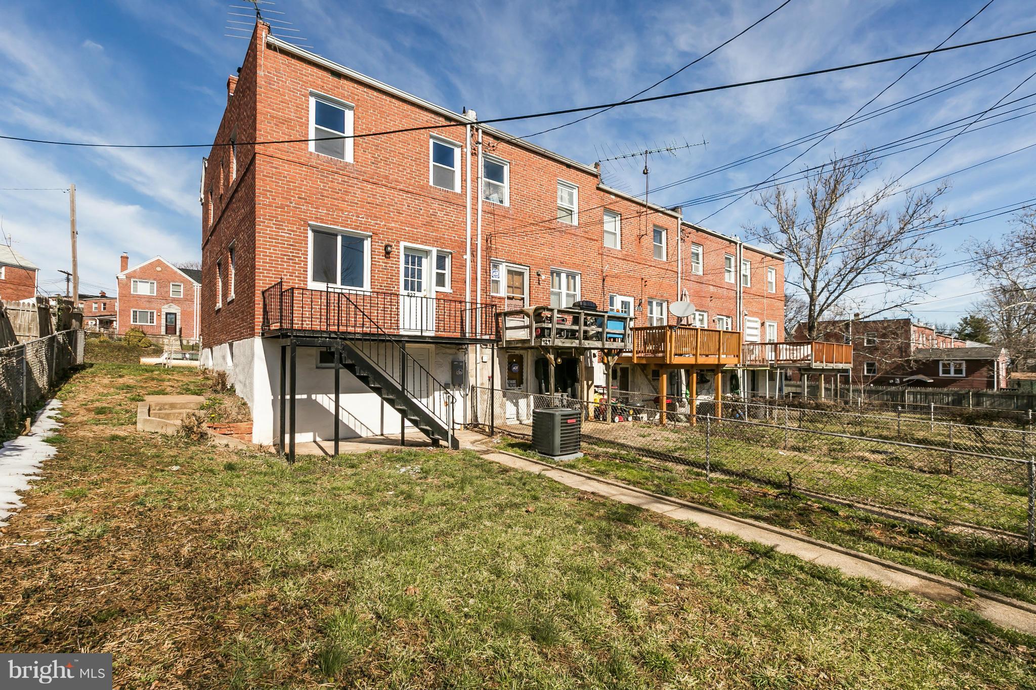 927 Coleridge Road Baltimore, MD 21229 - Photo 26 of 29 Exterior (Rear)